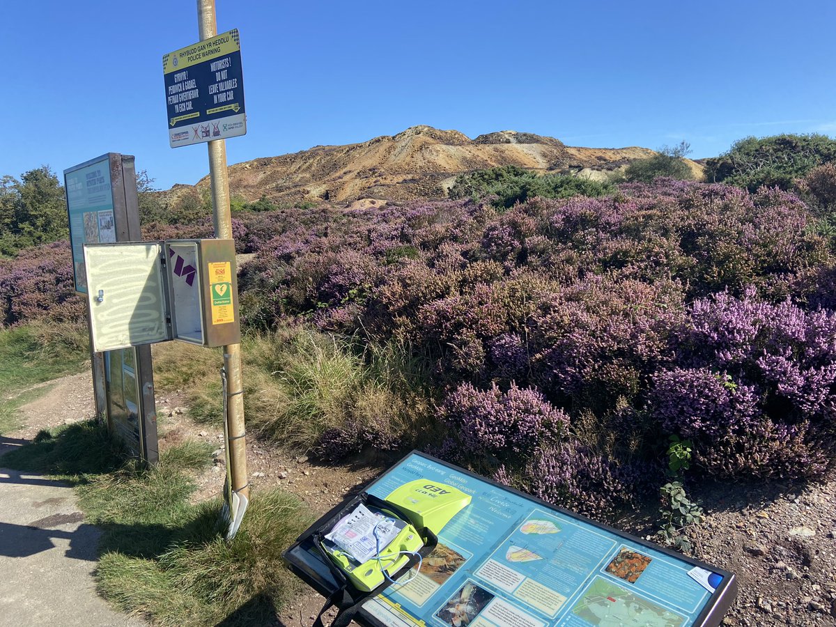#Mynydd Parys #Anglesey  Defib Made rescue ready . Pads and batteries changed #PADS <a href="/WelshAmbulance/">Welsh Ambulance</a> <a href="/CadwchCuriadau/">Cadwch Curiadau / Keep the Beats</a>