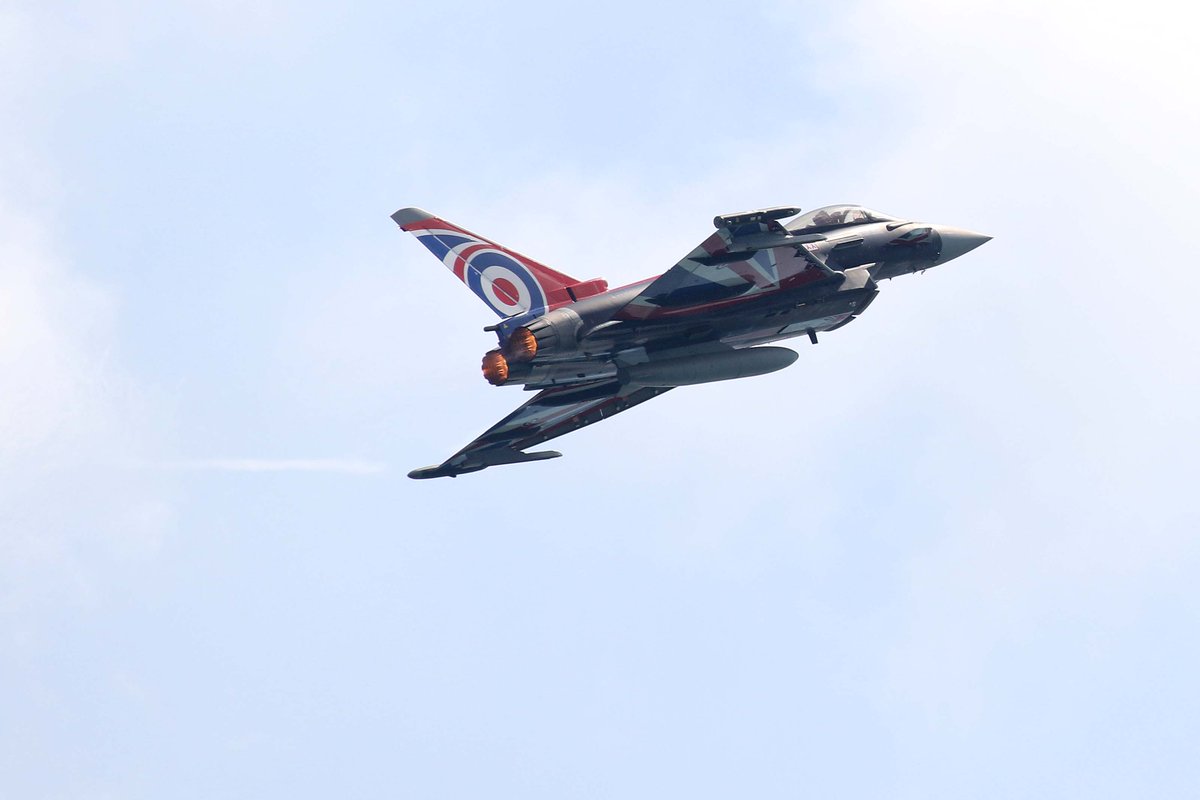 r0bfleming's tweet photo. #bmthairfest @bmthairfest @RAFBBMF @RAFTyphoonTeam #Typhoon #BringOnTheNoise https://t.co/G74OqlCw1N