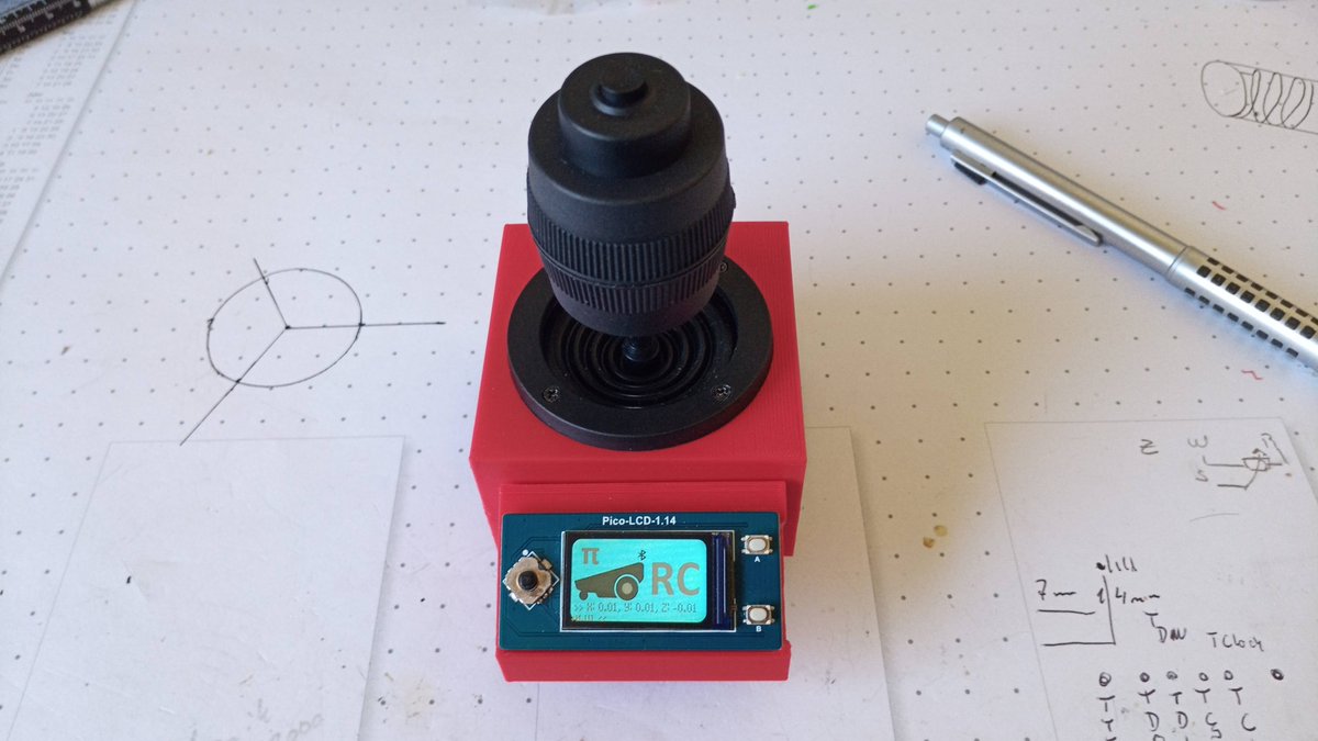 ullisun58's tweet image. Hi all,
the bluetooth  RC of  @kevsmac burgerbot  inspired me to realize a BLE Control for our #PiMowBot lawn mower. Together with @TGD_Consulting  I got it up and running. The code will be available soon at GitHub. Here is the first printed case with Pico and the pico display