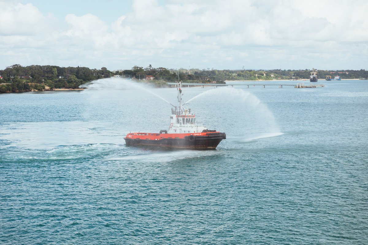 logoshope's tweet image. Jambo Mombasa!🇰🇪

&apos;Logos Hope&apos; has arrived in Kenya on her maiden visit!

Many remember the visit of our sister ship &apos;Doulos&apos; to Kenya in 2005. This time, it&apos;s the crew of &apos;Logos Hope&apos; that are excited to meet and interact with the people of Mombasa!

#Mombasa #Arrival #LogosHope