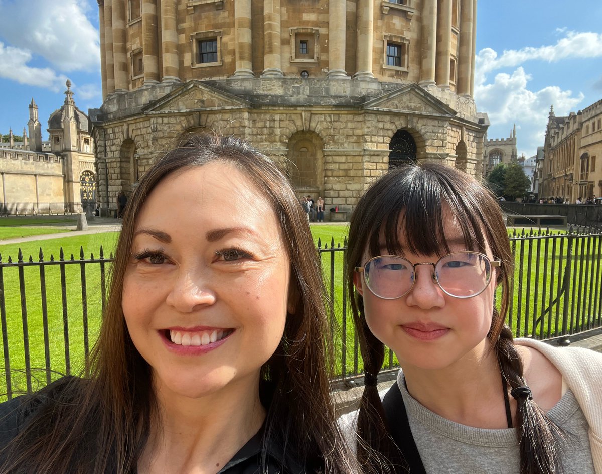 FinanceHammer's tweet photo. It was very rewarding to return to @UniofOxford and meet with faculty and students. A beautiful day for the @bodleianlibs, @AshmoleanMuseum, @SheldonianOxUni, @NewCollegeOx, @ChCh_Oxford. #learningagility https://t.co/gSwh0IOFqj