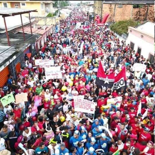 Tenemos 2 grandes desafíos: CONSTRUIR la Unidad y MANTENERLA. Para hacerlo debemos luchar contra las ideas contrarias a los principios marxistas y defender los valores y principios Revolucionarios ALERTA, PENDIENTE Y VISTA.! Con @NicolasMaduro VENCEREMOS #MeEncantaVenezuela