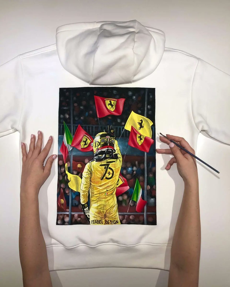 FanpageLeclerc's tweet photo. Monza weekend, you've been amazing, as every year 💛🇮🇹 It's time to reveal for the first time something that regards Monza... 👀 Some months ago, I went to Maranello for @Charles_Leclerc, and I gifted him this handpainted Monza '22 hoodie. ⬇️ https://t.co/YR7A7zd6fQ