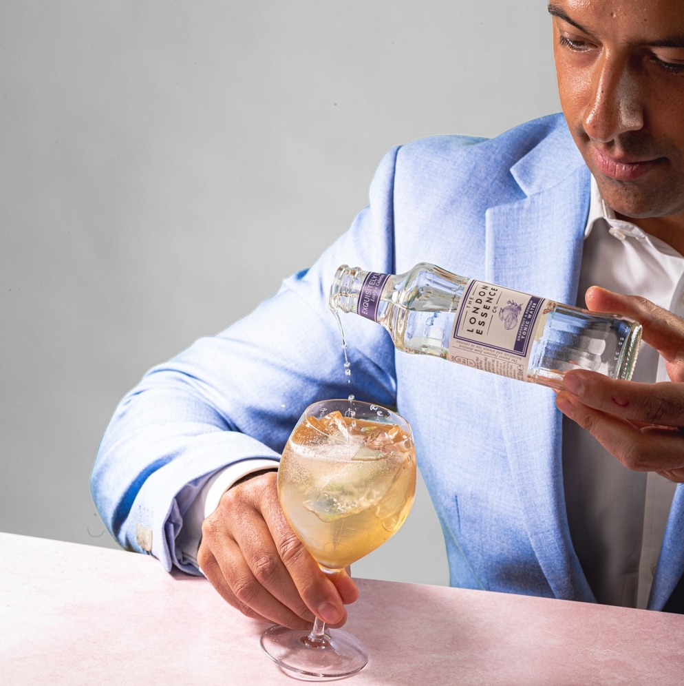 AxiaSpirit's tweet photo. Finish your summer in style by joining us for Cocktails in the City!
Swing by The Blue Bar pop-up and savor the one-of-a-kind Axia cocktails crafted exclusively by The Blue Bar team for @cocktailsinthec 🍹🍸️⁠
#AxiaSpirit #TwistTheRules #CocktailsInTheCity⁠
⁠ https://t.co/vtA1bWIJG3