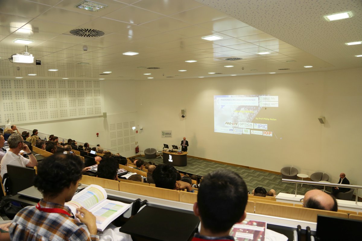The Photonics Ireland Conference 2023 is starting today <a href="/UL/">University Of Limerick</a> 

Delegates were welcomed by Prof Kenneth Stanton Executive Dean S&amp;E, and Prof Philip Nolan Director General of @scienceirel 

The conference continues until Sept 6

more info:bit.ly/3PnRU43

<a href="/PhysicsDeptUL/">ULPhysics</a>
