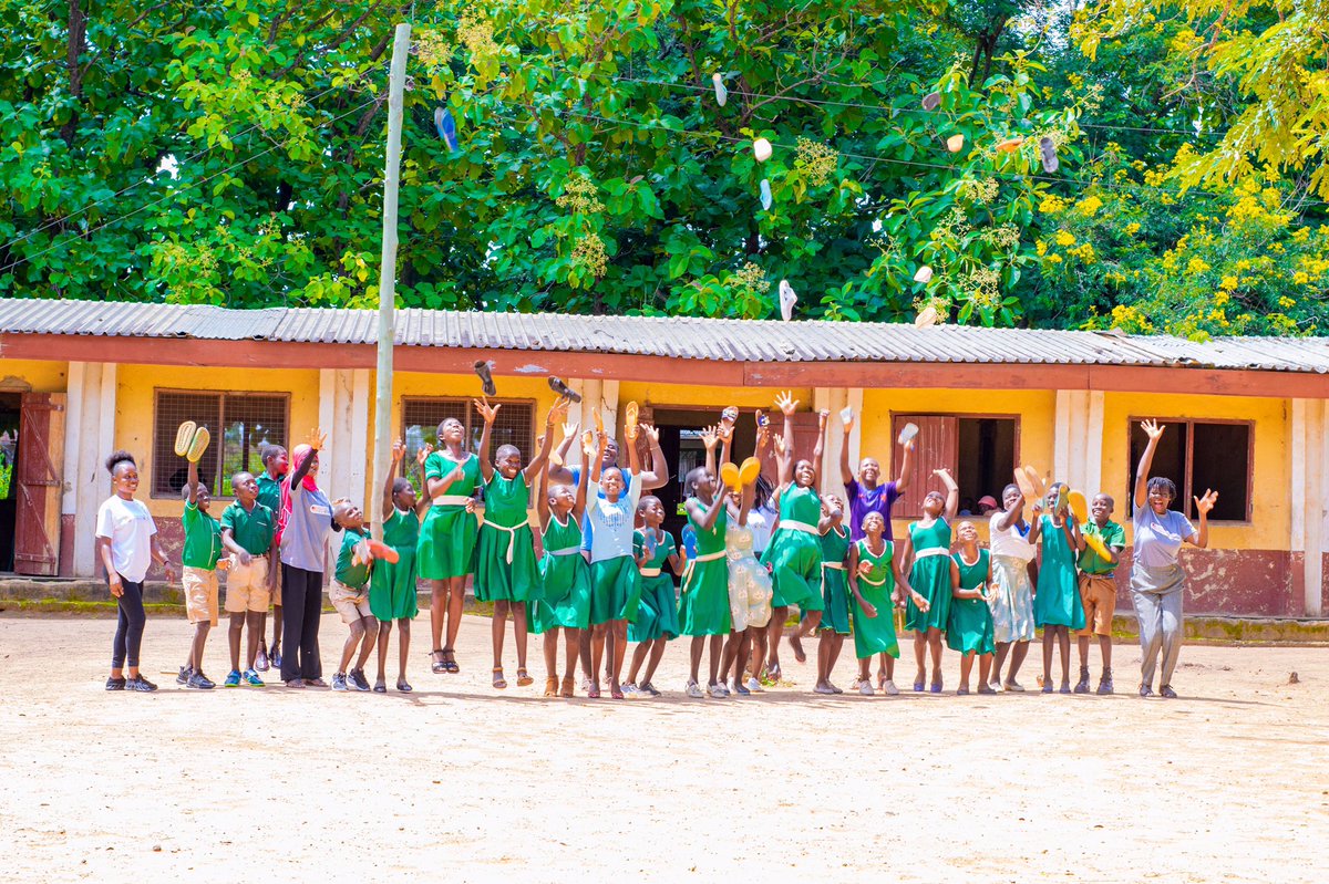 linda_dassah's tweet photo. Educating girls multiplies the impact. @CAMFED Association members at University for Development Studies, Wa, launched 'Support My Feet' project, providing 22 pupils in a rural community in the Upper West Region with school footwear.
#CAMA@25
#SDG4 
#YoungWomenLeadingChange https://t.co/DRWfVhLLRY