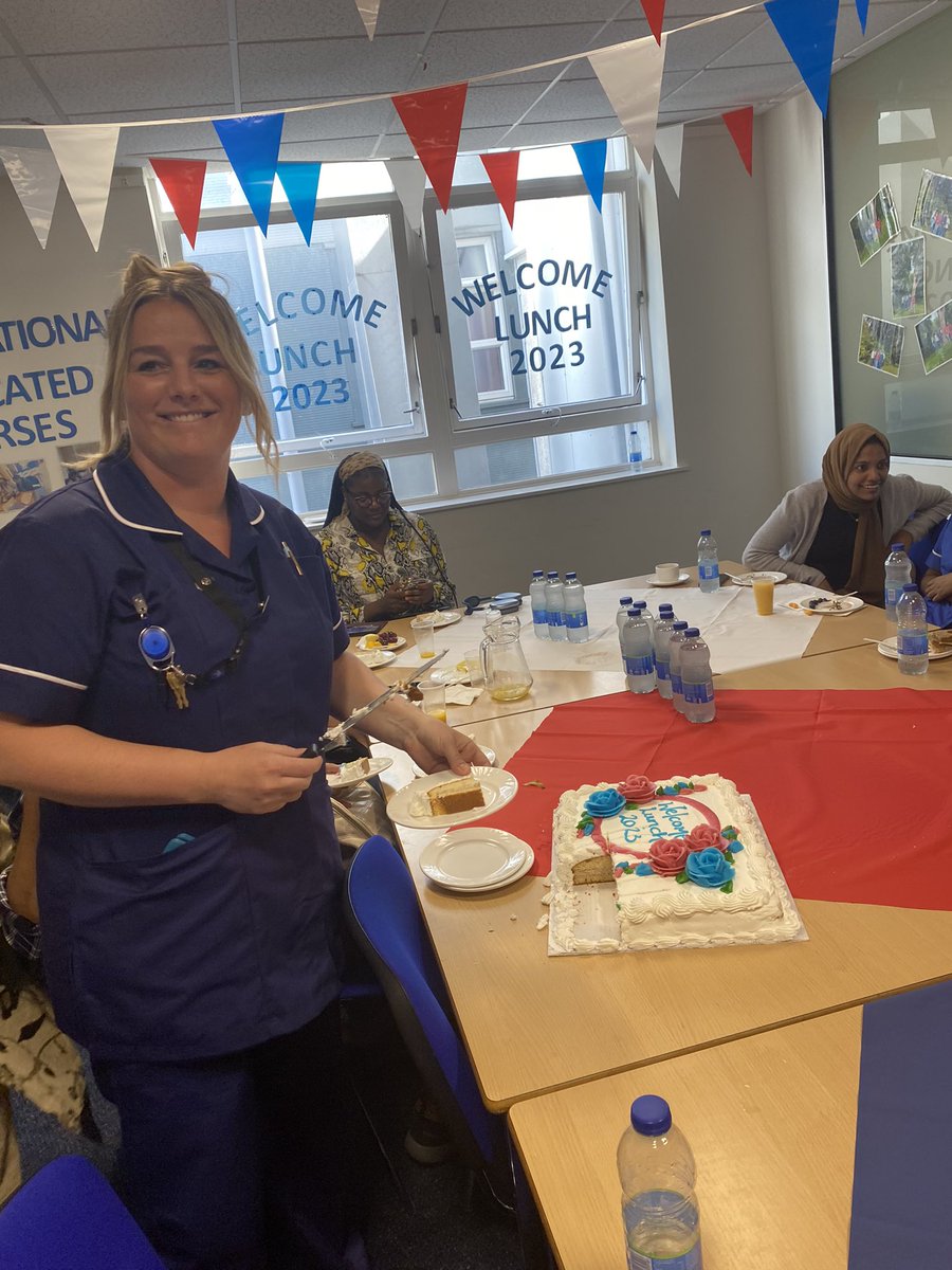 A very warm welcome to our 2023 Internationaly Educated Nurses who have joined us @RotherhamNHS_FT Balloons, food and a chance to sign up for our Cultural Celebration Event next month 💃 🕺 . Thank you @RachelAppl61691 for all your hard work 👏👏