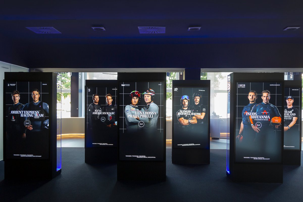 The America's Cup Experience – A world-first in Barcelona. Fans and visitors can learn about the history of the America's Cup sailing regatta, the rules, the teams and the secrets of the technology that makes the boats fly over the water. 🔗 Read more: bityl.co/KtMd