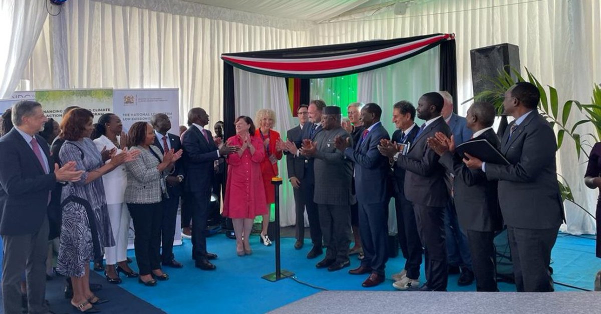 Kenya's President @WilliamsRuto launches landmark partnership at #ACS23 w/ Denmark, Germany & UAE to accelerate renewables & green industry in Africa. As facilitator, @IRENA welcomes Ethiopia, Kenya, Namibia, Rwanda, Sierra Leone & Zimbabwe! More info: bit.ly/3YZQC2x