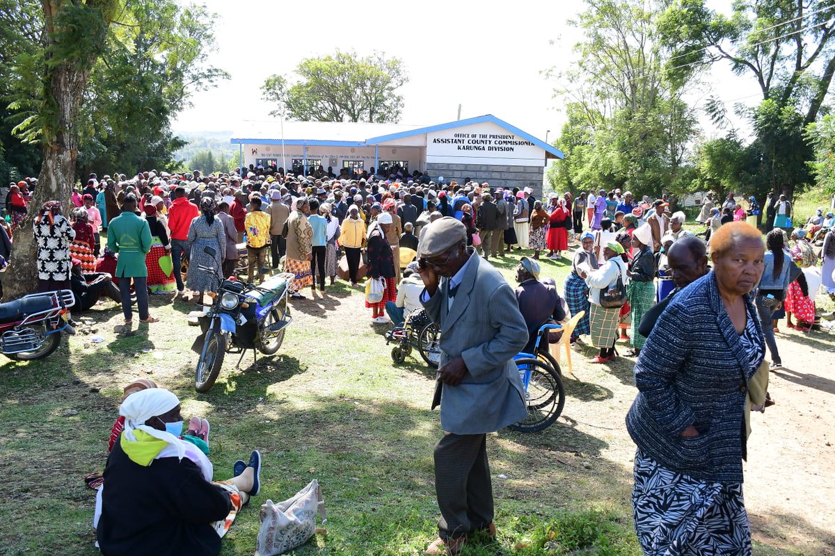 HonWangari's tweet photo. Today Inua Jamii Registration in Karunga .

Tomorrow 

Eburru chiefs office

   And

Tarabete Chiefs office Kasarani https://t.co/LMG2KYfG1r