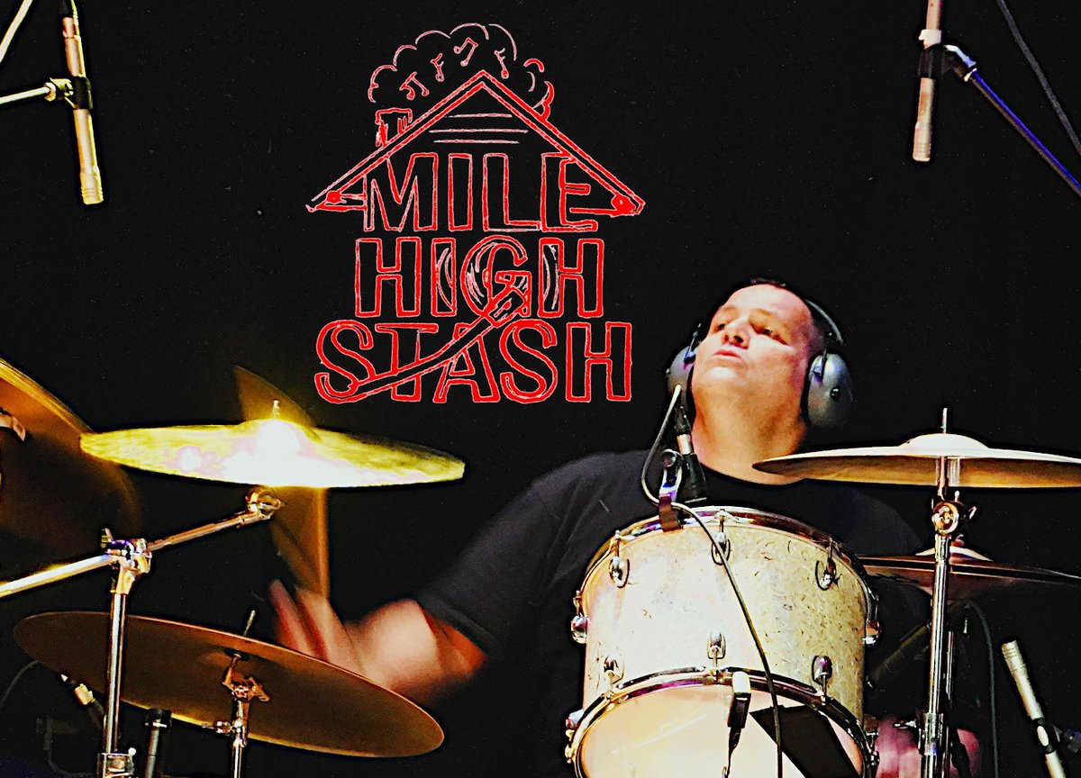 This week’s episode of @MileHighStash is up, and it features my chat with Bill Stevenson (@descendents, @BlastingRoom). Listen at tinyurl.com/milehighstashp… or wherever you get your podcasts.