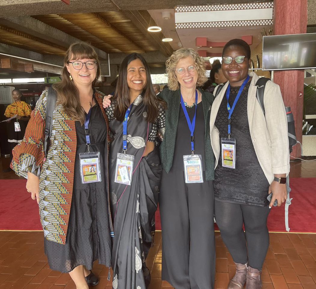 andersen_inger's tweet photo. Always so energizing to meet with the fab youth activists, this time on sidelines of #ACS2023. Give a big shout out to young people like these who work hard for change & sustainability fighting for #ClimateAction for #NatureAction & for #PollutionAction #ForPeopleForPlanet. https://t.co/4cvZ9mmcva