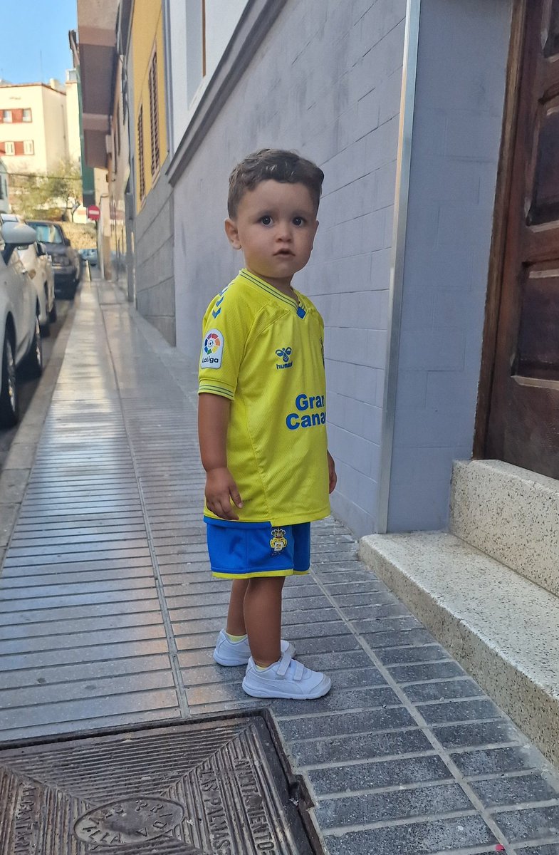 Amarillo se nace🟡🔵
Confianza ciega en ti <a href="/UDLP_Oficial/">UD Las Palmas</a> 

Todavía queda mucho.

<a href="/joannals/">Joanna✨</a>