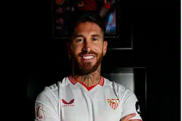 sportybetgh's tweet photo. 🔴FC Sevilla repeats history in Sergio Ramos's return to the club!🤩🇪🇸
What's worthy to note is his refusal to earn €11m a year from Galatasaray or €20m a year from Al-Ittihad to accept €1M per year at Sevilla.
Where he got it all right before taking on the world.
#SuchClass🙌 https://t.co/sZT7kTkudQ