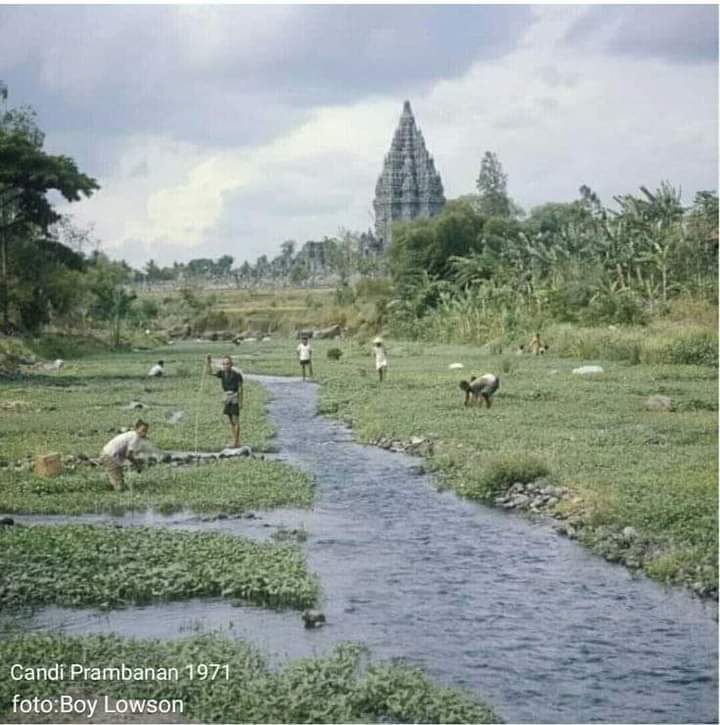 𝗖𝗮𝗻𝗱𝗶 𝗣𝗿𝗮𝗺𝗯𝗮𝗻𝗮𝗻 𝟭𝟵𝟳𝟭

#candiprambanan #jawatengah #indonesia