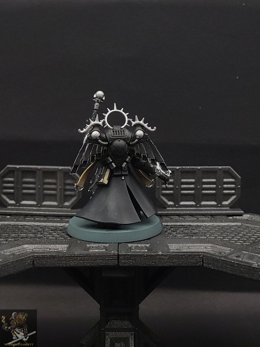 WarsmithGarrett's tweet photo. Following with yesterday's post I finished my Raven Guard Primaris Chaplain. I was thinking about swapping his legs for phobos legs but the Chaplain legs are already a slimmer mark than regular tacticus armor legs.
#paintingwarhammer
#40kkitbash
#40kconversions https://t.co/pTDvujhVdF