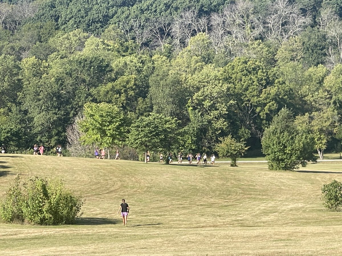 WarriorRunning's tweet photo. A change of scenery for a hill circuit this morning is what this team needed!  Great workout, Ladies!! #MentalToughness #Grit #GettingBetterEachDay #BeAWarrior #Belong https://t.co/LetCyVyR6j