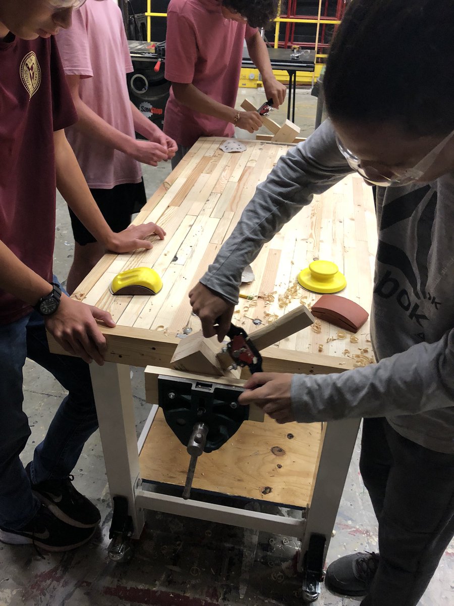 Mr. Robison tweet media