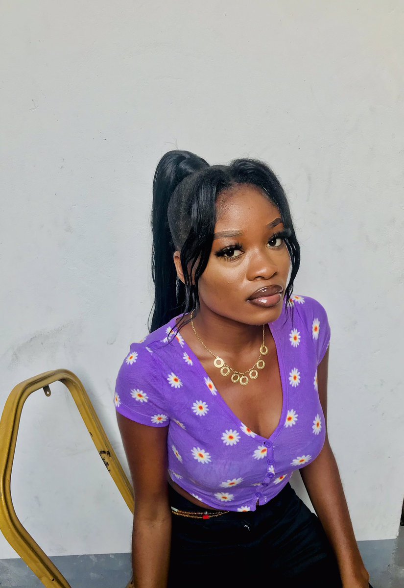 mimisakree's tweet photo. Dépose ton @ on se fallow back 🥰 https://t.co/vbX6kVDGH6