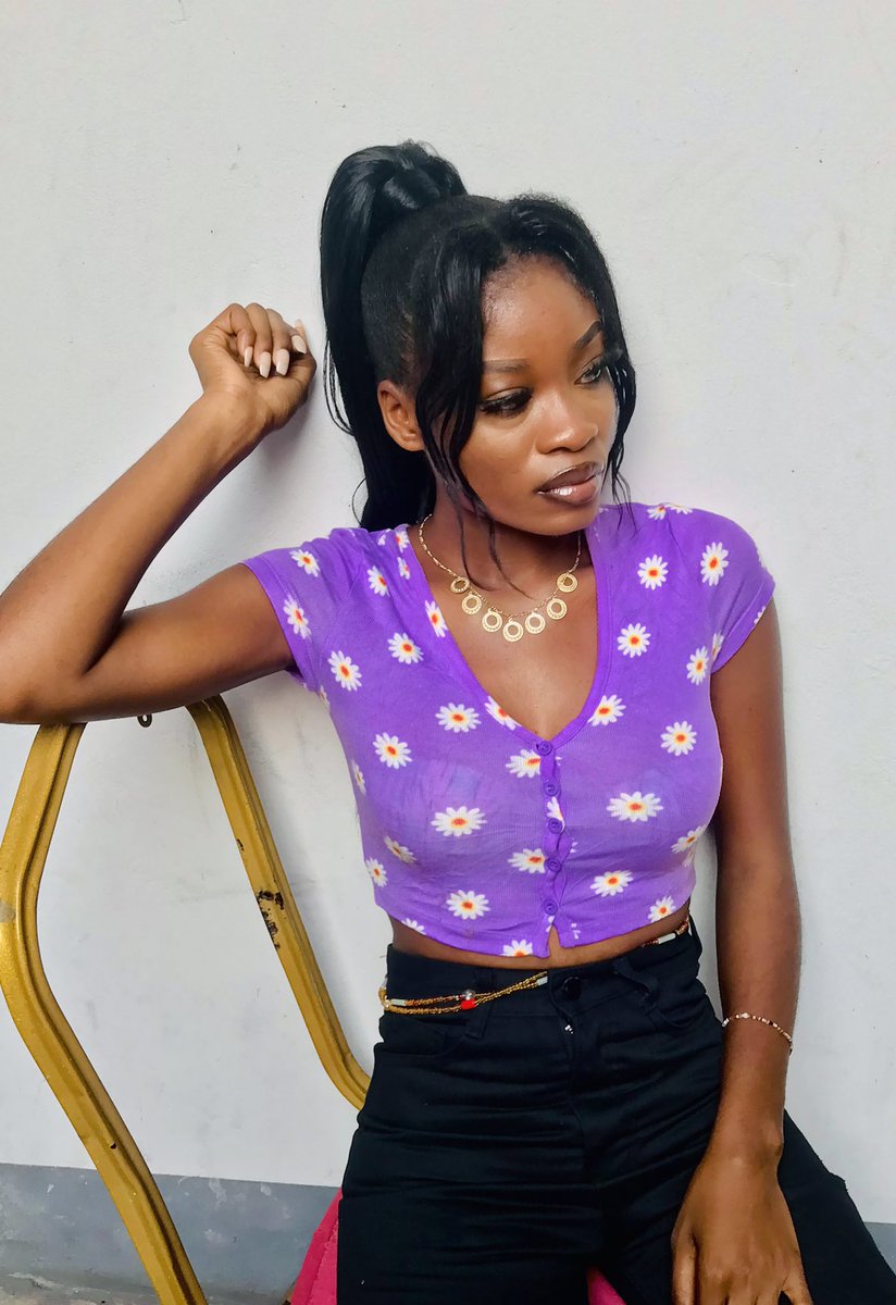 mimisakree's tweet photo. Dépose ton @ on se fallow back 🥰 https://t.co/vbX6kVDGH6