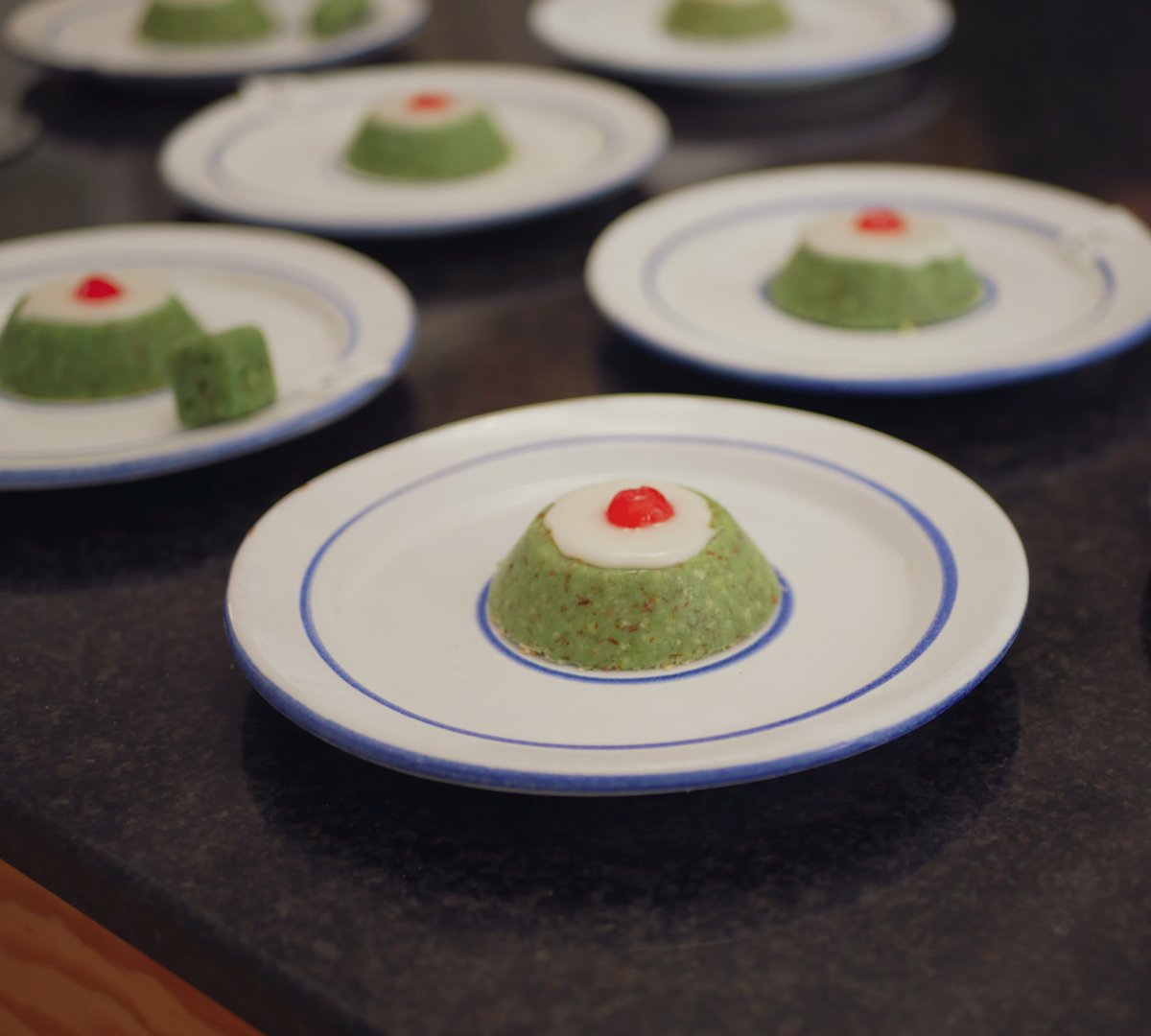 Prepping fresh marzipan for Cassatine, it’s easier than you might think!!
.
#cookery #cookinglesson #cookingclass #chefmichaelsampson #handson #makeityourself #recipe #goodfood #activity #experience #sicilyfood #handmade #marzipan #almonds