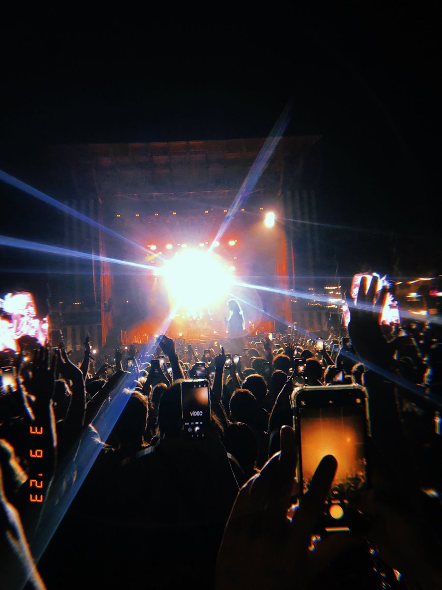yompyz's tweet photo. Un año más en Cala Mijas Festival pensando que tenía peor cartel que el año pasado pero qué equivocado estaba. 

Descubrimientos: FOALS, IDLES, AMYL &amp; The Sniffers, Ballena, Aiko el Grupo entre tantos artistazos 💙🩵 https://t.co/99MYgF3Uof