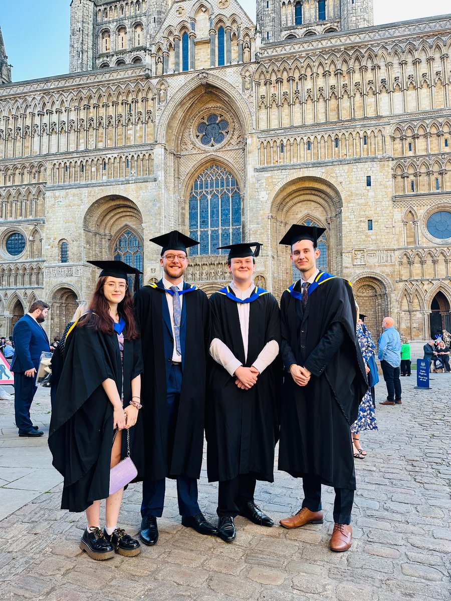 unilincoln's tweet photo. We couldn’t have asked for a more perfect day! Congratulations to our newest graduates. #UoLGrad 🎓💙 https://t.co/mOsVF9hYzU