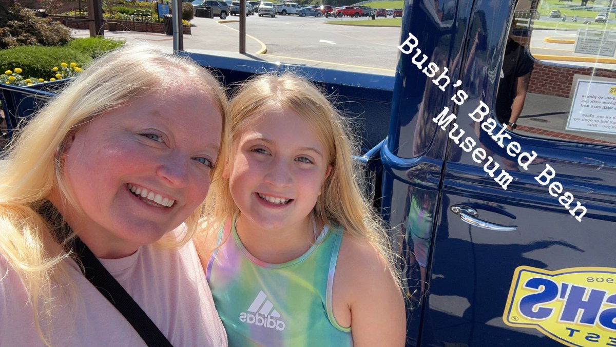 Christina Neal tweet media