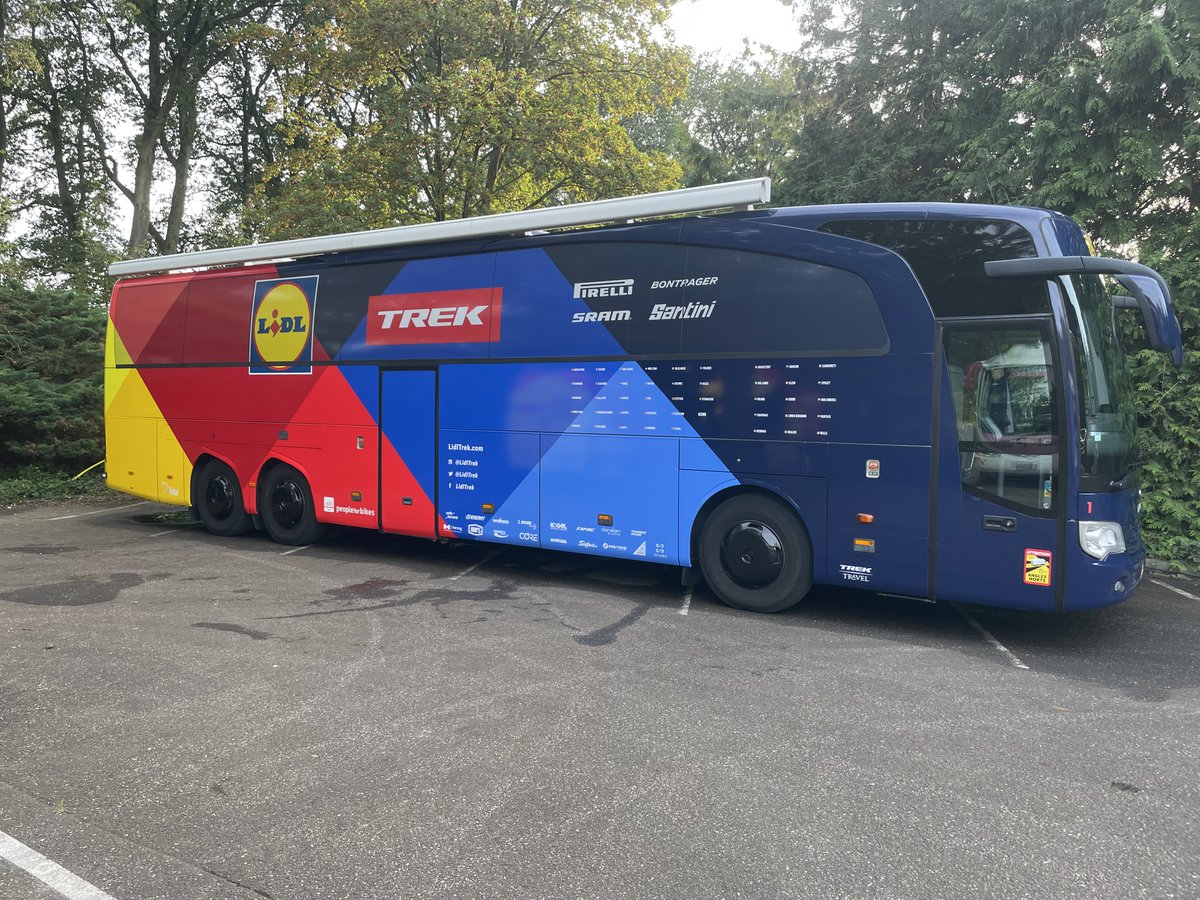 De komende week zijn 5 verschillende wielrenners teams te gast bij <a href="/HotelHoenderloo/">Fletcher Hotel Hoenderloo</a> die deelnemen aan de Simac Ladies Tour <a href="/ladiestour/">Simac Ladies Tour</a> 🚵

#hoenderloo #wielrennen #cycling #ladiestour #hollandladiestour #tour #etappekoers #koers