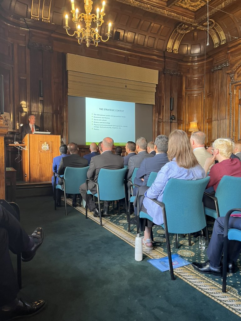 ComdtRCDS's tweet photo. Privileged &amp; excited to welcome our new Members for the 2023/24 #RCDS Global Strategy Programme: a unique opportunity for 114 rising strategic leaders - 44 British, &amp; 70 from 46 other countries @DefAcUk #strategy https://t.co/xTirocLVHd