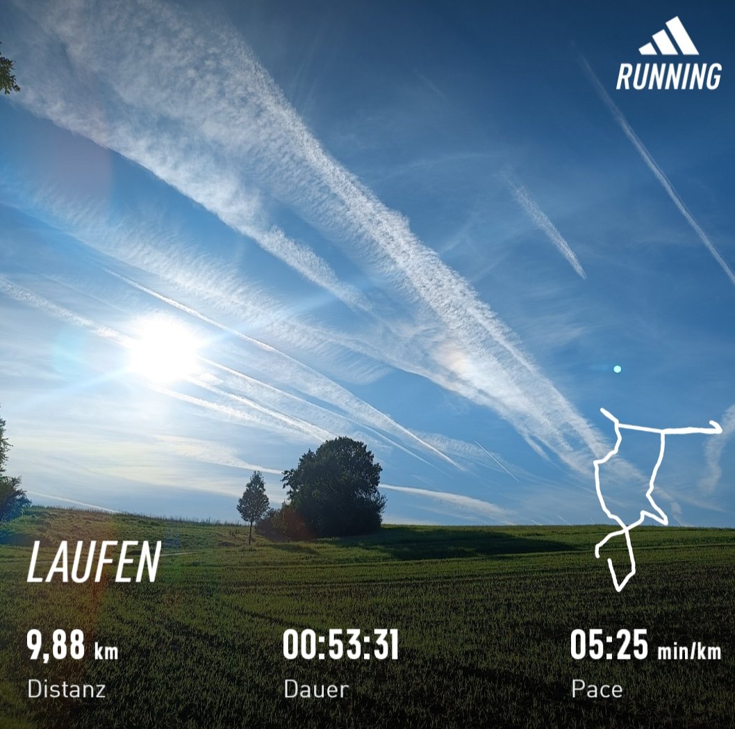 Started the week🏃🏼 #laufen #TrapnLos #FetchYourBody2023 #RunningWithTumiSole #sky #IPaintedMyRun #runningpunks #RunningWithSoleAC #FitLeaders #Run10kMovement #RunningWithTumiSoleAC