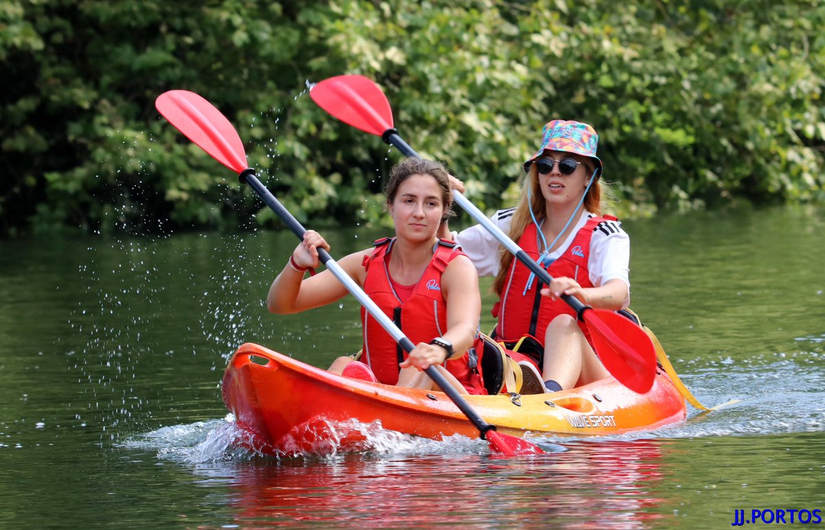 Gracias a <a href="/Santiagotarrak/">Santiagotarrak</a> por dejarnos disfrutar del rio Bidasoa de una manera diferente.

📷 J.J. Portos
