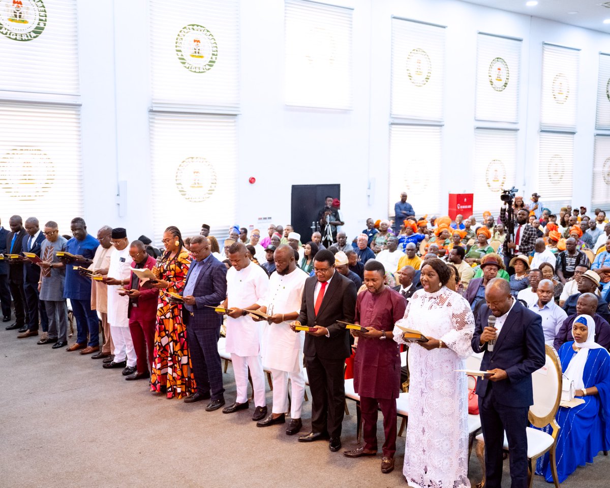 GovernorObaseki's tweet photo. The local government is the foundation upon which our democracy rests. Therefore, this tier of government must be strengthened. That's why it brings me so much joy to swear in chairpersons for all 18 local councils in the state.
I have no doubt in my mind that our local government executives, both men and women, have the innovative capacity to join us in strengthening our development reforms in the state, especially as we transition Edo into the fourth industrial revolution.