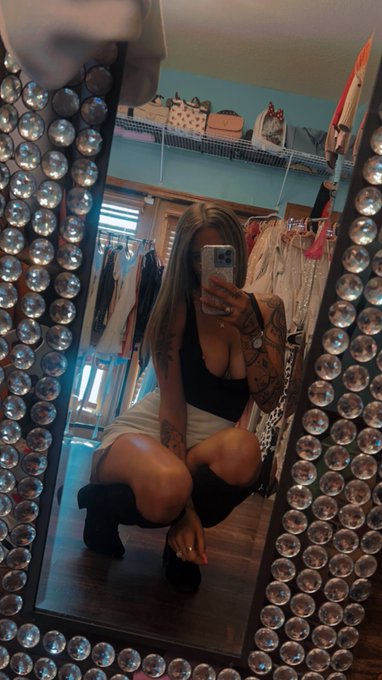 Who wants to ft 😈😈 https://t.co/uCbGpcP8Gh message me to schedule 😈😘 #onlyfans #hot #sexy #facetime https://t<a href="/tag/sexy"class="tags"><span>#sexy</span></a><a href="/tag/facetime"class="tags"><span>#facetime</span></a><a href="/tag/hot"class="tags"><span>#hot</span></a><a href="/tag/onlyfans"class="tags"><span>#onlyfans</span></a>