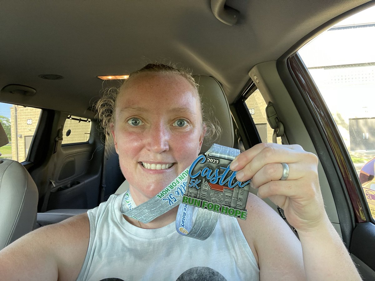 Singingaviators at the castle run today!  She placed first in her age group and third overall, and I…well…finished.  #proudchunat