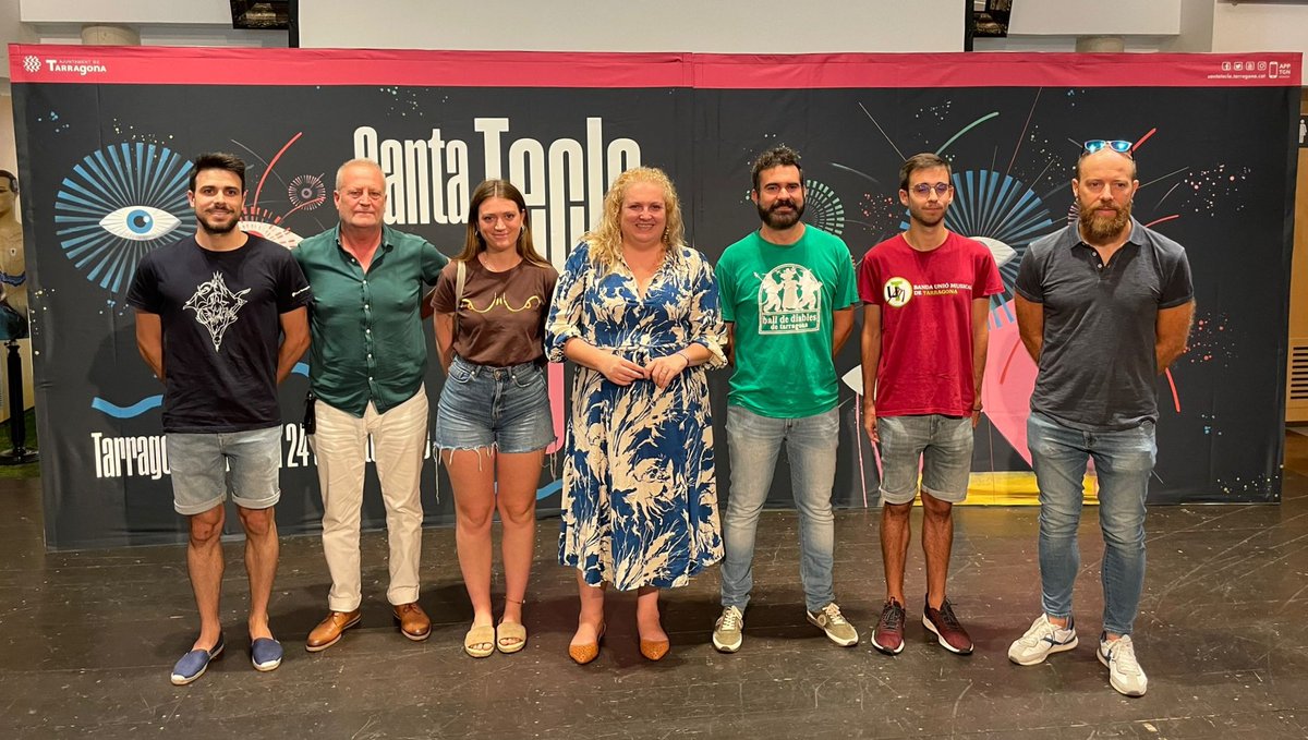 SantateclaTGN's tweet photo. AGENDA | #SantaTecla2023 aposta per la diversificació d'espais com el Parc Francolí.  

Els aniversaris del Ball de Diables, la Víbria i el Lleó i l’espectacle ‘Carcamals a la romana’ de Dames i Vells, protagonistes de la programació tradicional. 

 ℹ️ https://t.co/LF1IlQ2wQz https://t.co/zmOWDEqjPn