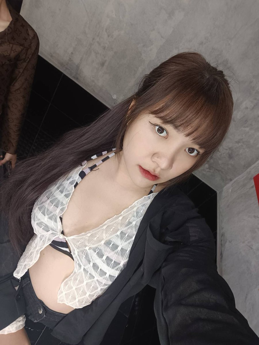 pornnaakaa's tweet photo. ที่บอกเราไมเด็ด
เธอกินเผ็ดไม่เป็นหรือปล่าว🤨 #สาวเชียงราย #pohn https://t.co/rLEly91TxW