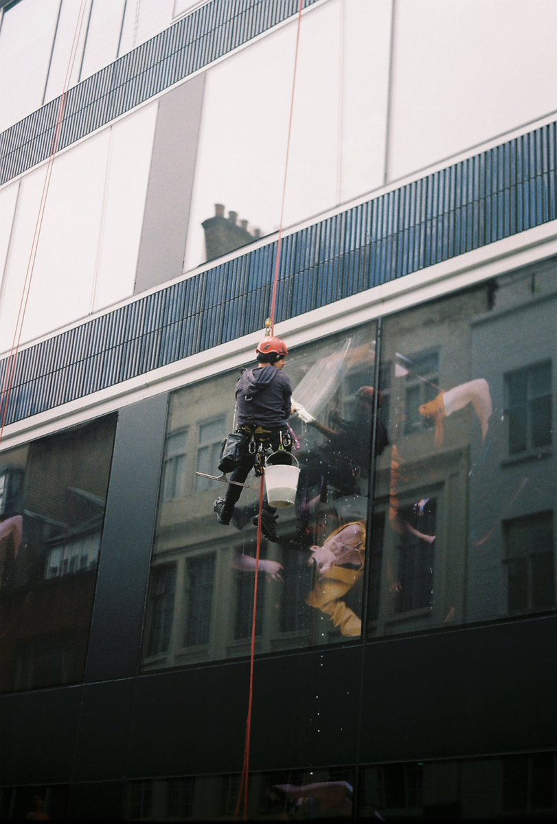 azusprod's tweet photo. •London 🎞️•

#analog #london #streetphotographer #kodak https://t.co/cvnTD3ZWIu