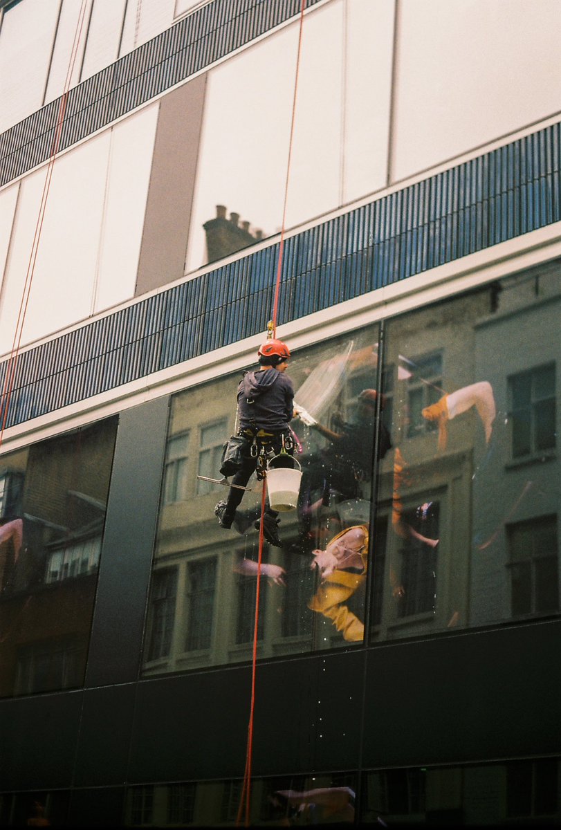 azusprod's tweet photo. •London 🎞️•

#analog #london #streetphotographer #kodak https://t.co/cvnTD3ZWIu