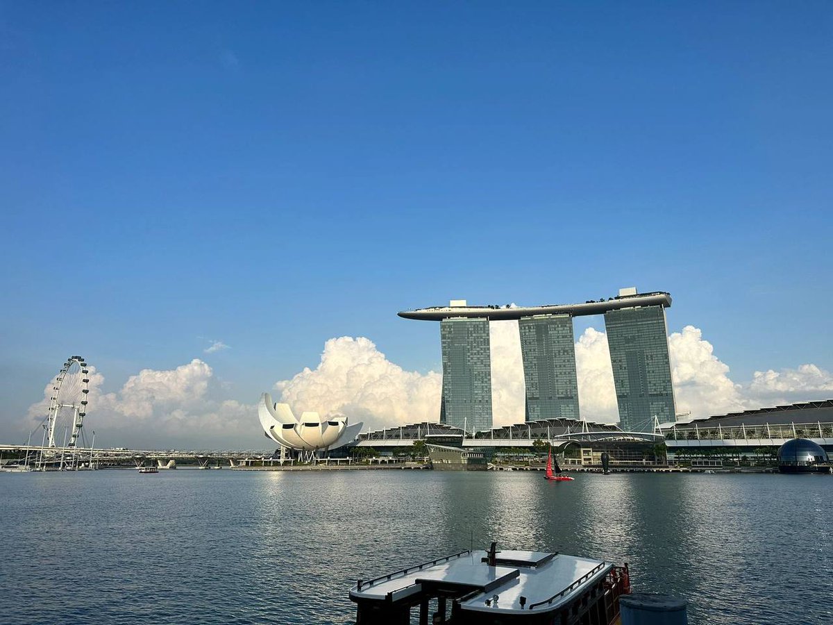 アラームは毎日再起動します。だからあなたの勝敗は重要ではありません。過去に起こったことにとらわれず、あらゆる可能性のある未来を目指します。