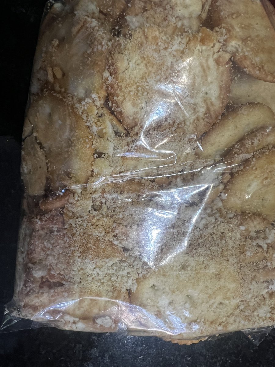 anfield19's tweet photo. @WOOLWORTHS_SA these snacker biscuits are great… but can you maybe ask the store packers not to handle them like they’re a suitcase at OR Tambo? They’re almost all broken. https://t.co/yHmh39aRAX