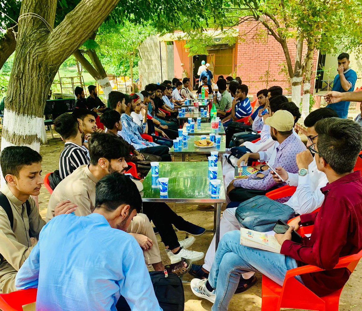 JamiatIIUI's tweet photo. اسلامی جمعیت طلبہ علاقہ سی بلاک کی طرف سے نئے آنے والے طلبہ کے لیے تعارفی نشست کا اہتمام کیا گیا ۔
معتمد علاقہ سی بلاک برادر ضرار رانجھا نے خصوصی شرکت کی اور طلبہ کو خوش آمدید کہا ۔

#JamiatIIUI #jamiatprideofiiui #JamiatForStudents https://t.co/6u32154WYR