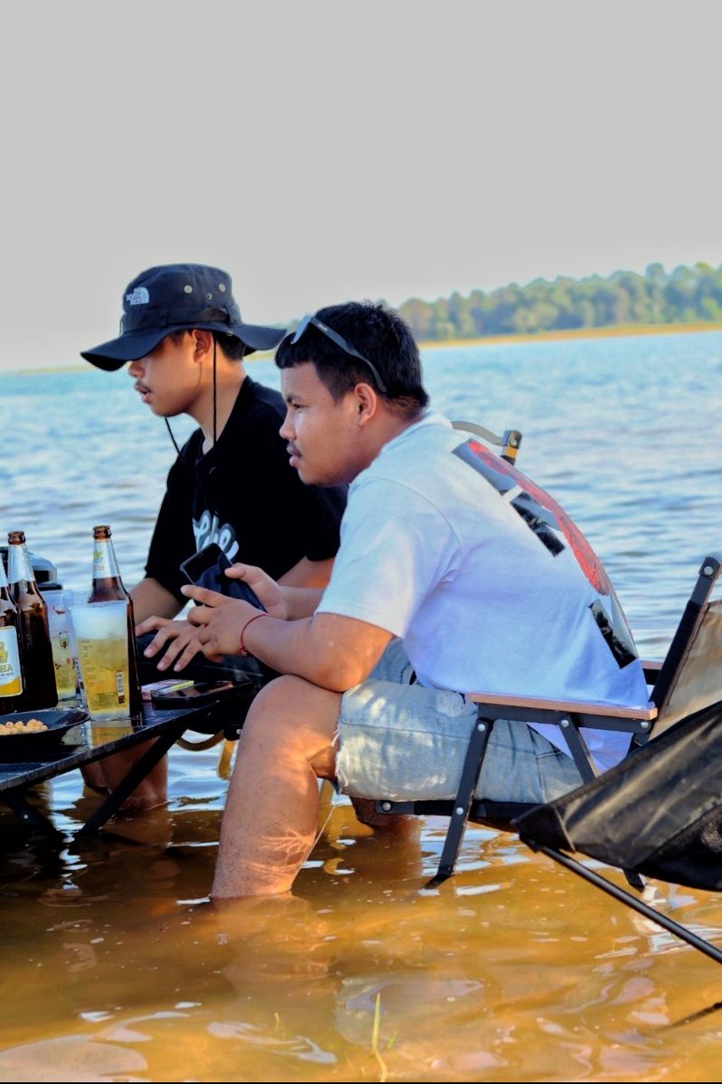 Gleza112's tweet photo. ไอ้เรา มันก็เลาะเก่งส่ะด้วย หมดเลยเงิน. 🤪🍻 #อุบล #อุบลในเมือง  #วาริน https://t.co/xU3Ec6dVnV