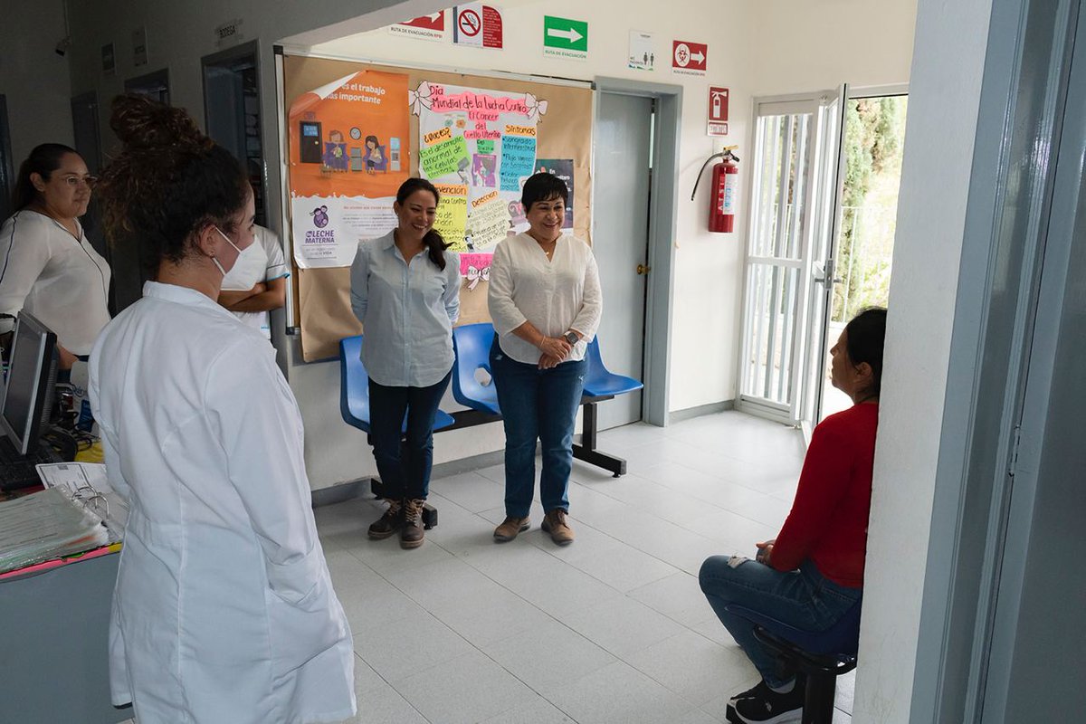 MartinaP_Rendon's tweet photo. ¡Qué gusto la oportunidad de saludar a nuestros compañeros del Centro de Salud "#Apartadero", #SanJoaquín! #CONTIGO en el cuidado y atención de la Salud de las y los queretanos. #FamiliaSESEQ https://t.co/bCE08aKtws