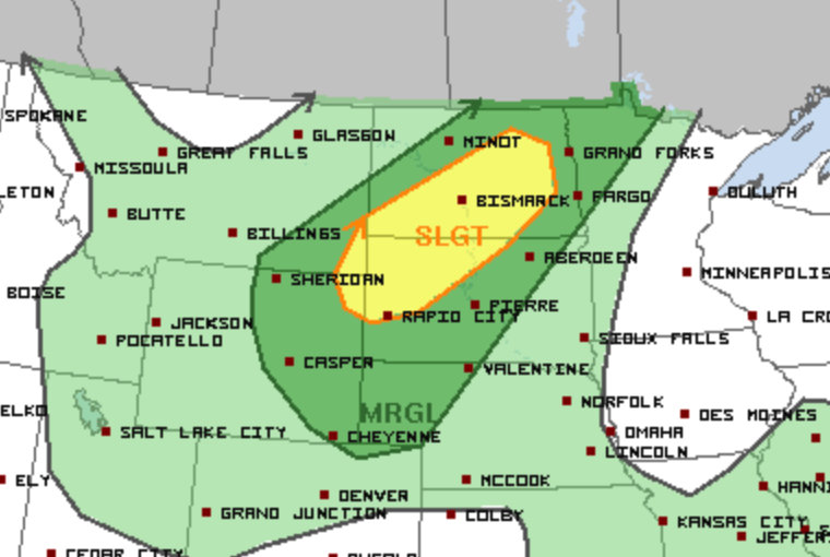Slight Risk (level 2/5) today across the Dakotas, where initial high-based supercells will morph into an MCS with significant severe wind potential this afternoon/evening. #sdwx #ndwx