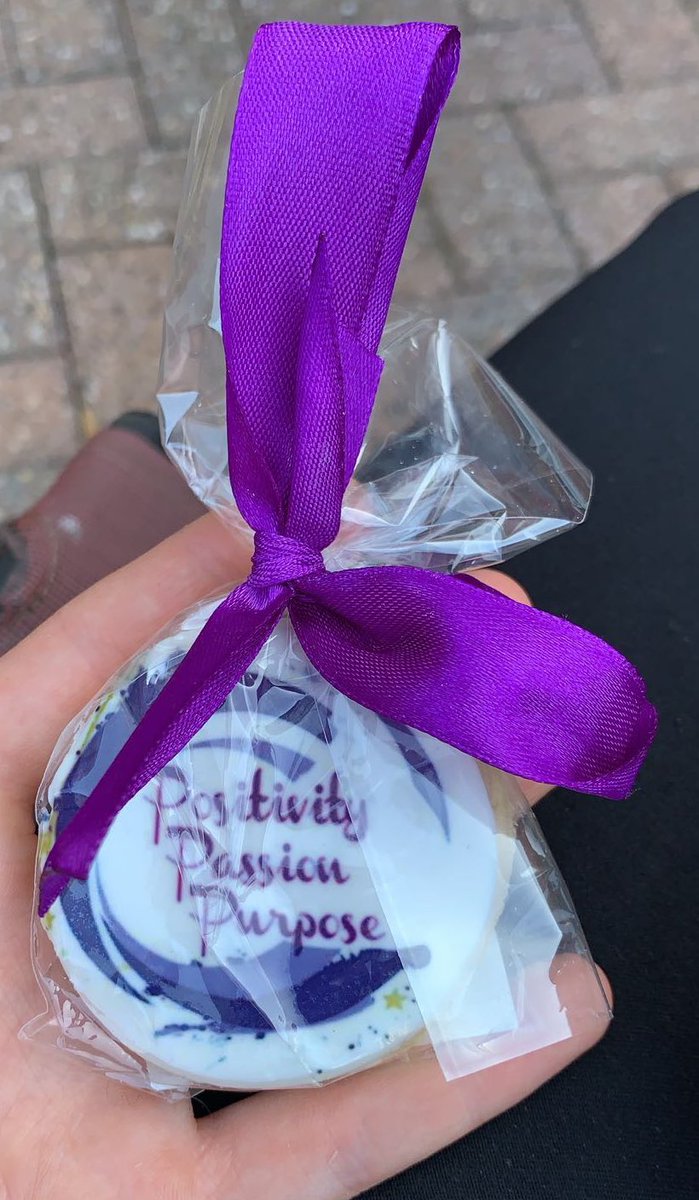 MissTimmonsOAV tweet media