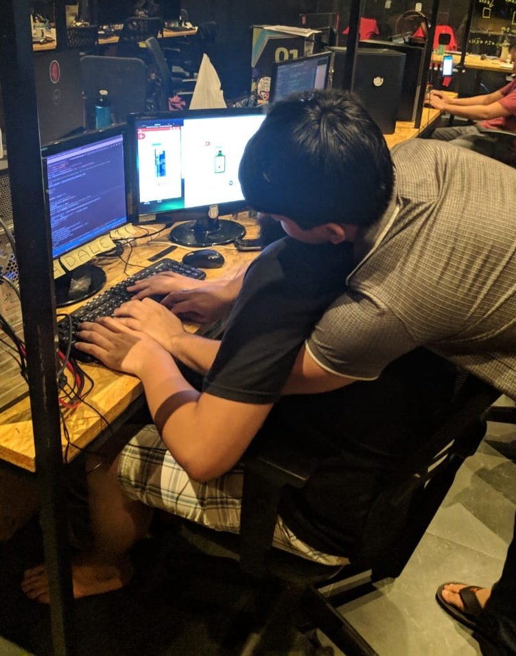 teohen's tweet photo. se pair programming não for assim eu tô fazendo errado há muito tempo já https://t.co/j6Coy5b4Mm