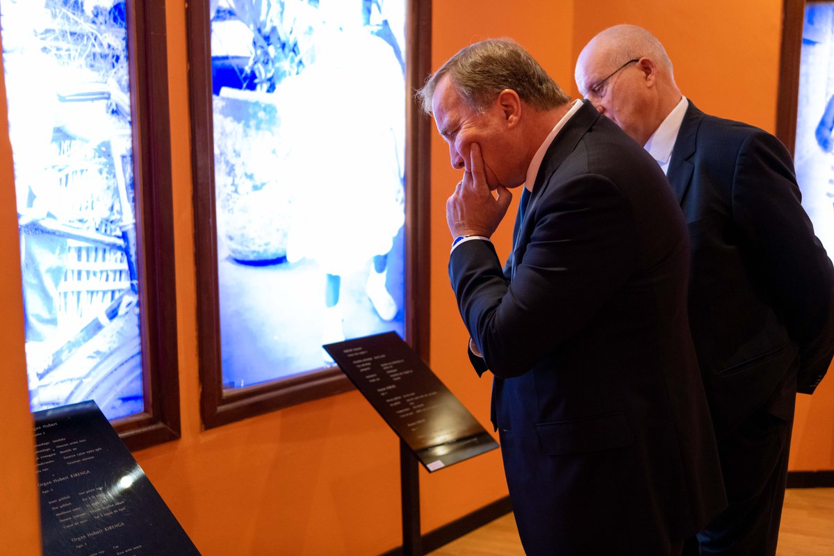 Kigali_Memorial's tweet photo. @SwedeninRW @RwandaMoD Accompanied by @SweAmbRwanda, Mr. Stefan Löfven and his delegation toured memorial exhibition that details the causes, reality and consequences of the Genocide against the Tutsi as well as the incredible stories of post-genocide reconstruction. https://t.co/7DAGMHHz4A