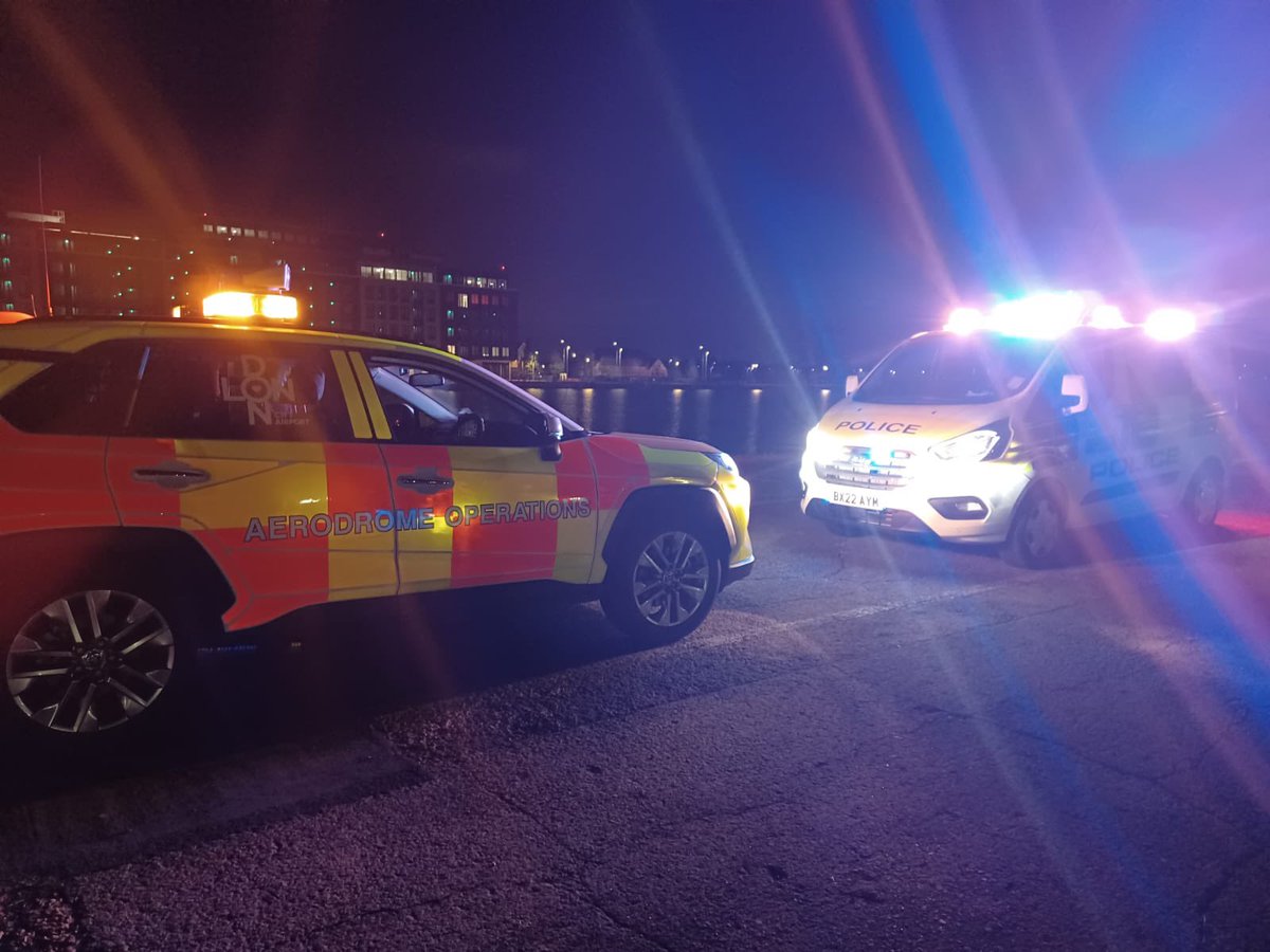 MPSCityAirport's tweet photo. We patrol the Airport 24/7. Night or day. Covering the whole foot print, whether that’s the terminal building, the runway or even the edge of the dock! 
@LondonCityAir #projectservator https://t.co/VQs5o1THNM