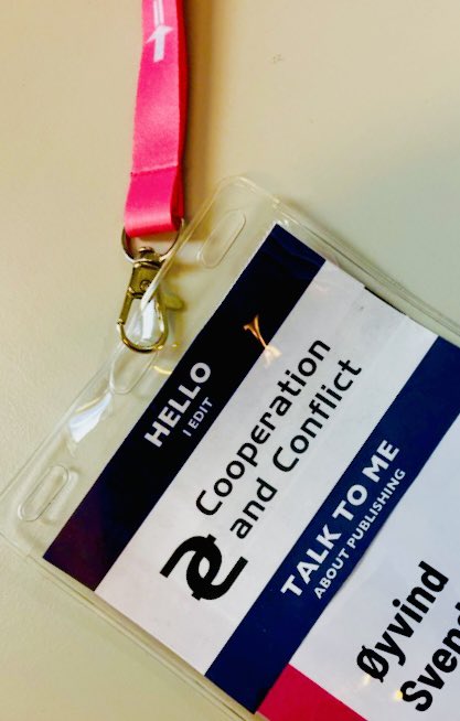 Members of the @CoCo_journal editorial team will be at @europeanisa in Potsdam this week! 🇩🇪🌎📃

Look for these fancy badges - and seize the opportunity to talk to @deCarvalhoBen, @OyvindSvendsen or @BeaumontPaul about your work!

@SageJournals @nupinytt